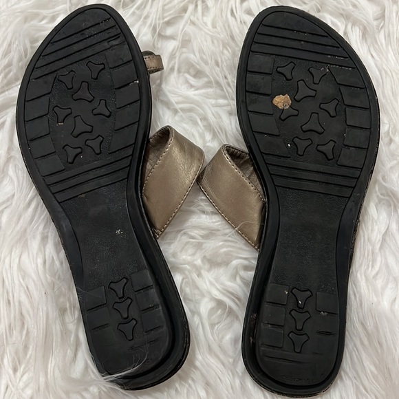 Bronze/Black Sandals - Picture 5 of 6